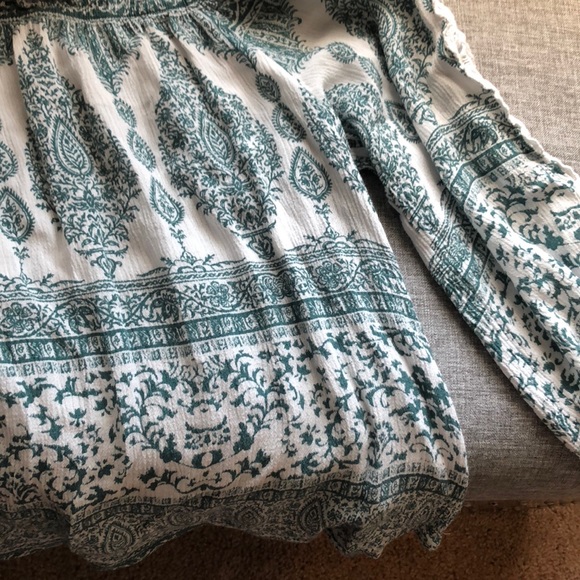 Off the shoulder shirt - Picture 4 of 4